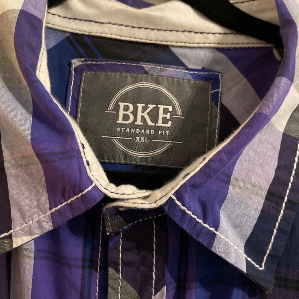Buckle button down - Picture 2 of 2